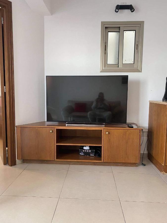 Beachside Apartment In Kato Paphos Lighthouse 81 Exterior photo
